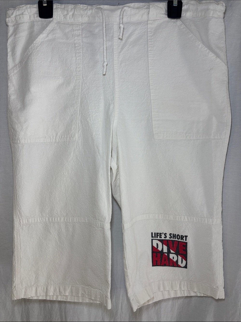Men's/Unisex White Graphic Patch Drawstring Shorts